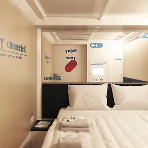 Hostel Ostelzzz, Mediolan