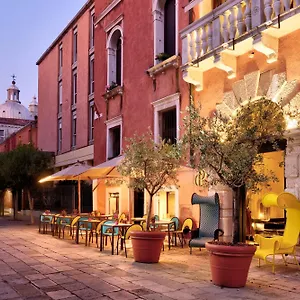 Ca' Pisani 4*, Veneza Itália