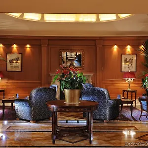 Hotel Manzoni, Mediolan
